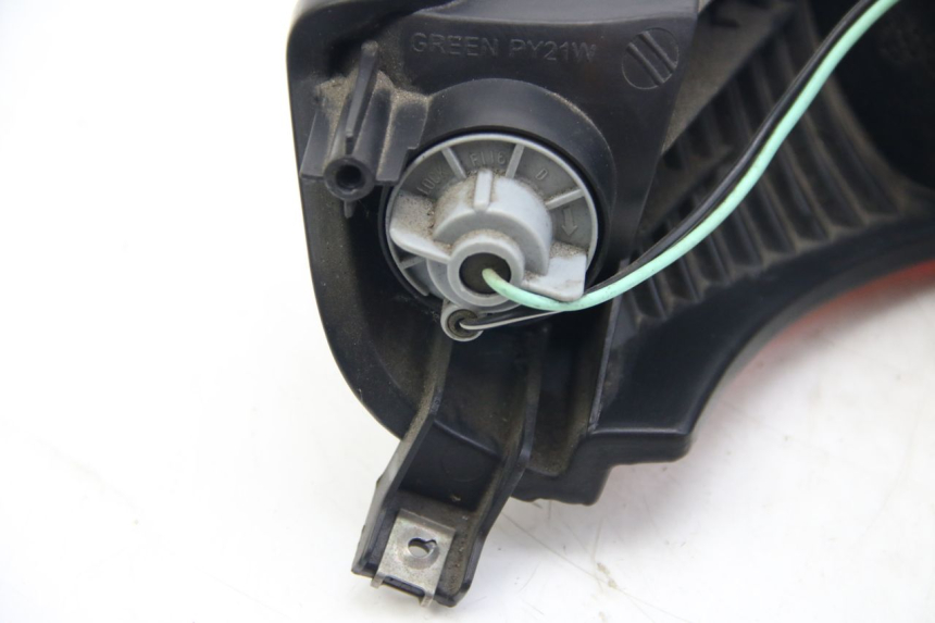 photo de RÜCKLICHT SUZUKI SIXTEEN 125 (2008 - 2010) - Zoom auf Komponenten