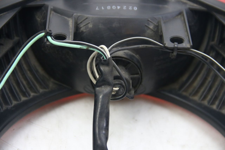 photo de RÜCKLICHT SUZUKI SIXTEEN 125 (2008 - 2010) - Kennzeichnungen und Originalreferenzen