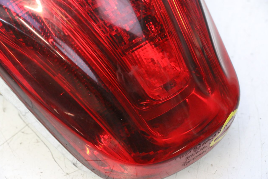 photo de RÜCKLICHT PIAGGIO VESPA PRIMAVERA 2T 50 (2013 - 2018) - Hochauflösende Nahaufnahme
