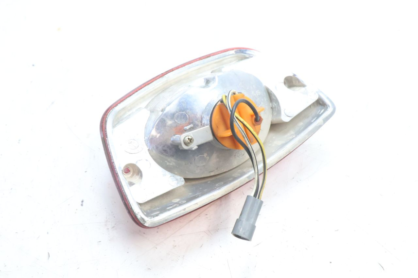 photo de RÜCKLICHT PIAGGIO VESPA S 2T 50 (2007 - 2014) - Oberflächenzustand und Material
