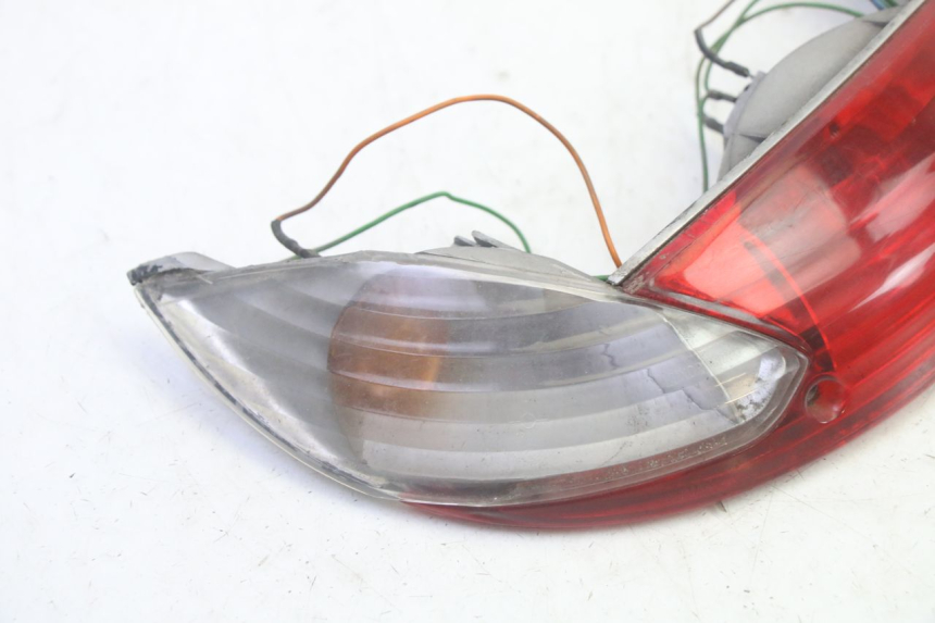 photo de RÜCKLICHT PEUGEOT VIVACITY 100 (1999 - 2008) - Zoom auf Gebrauchszustand