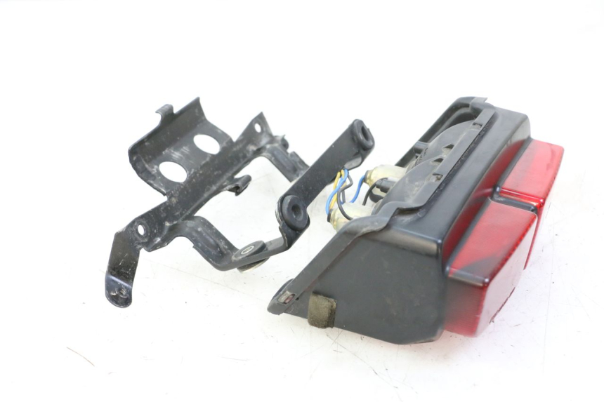 photo de RÜCKLICHT YAMAHA FZS FAZER 600 (2001 - 2003) - Alternative Perspektive