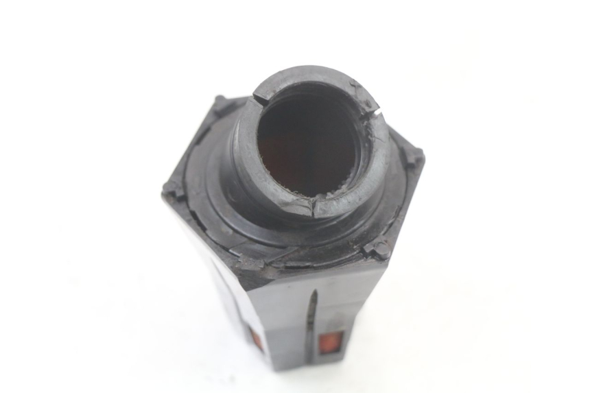 photo de LUFTFILTER PEUGEOT KISBEE 2T 50 (2010 - 2017) - Details der Befestigungspunkte