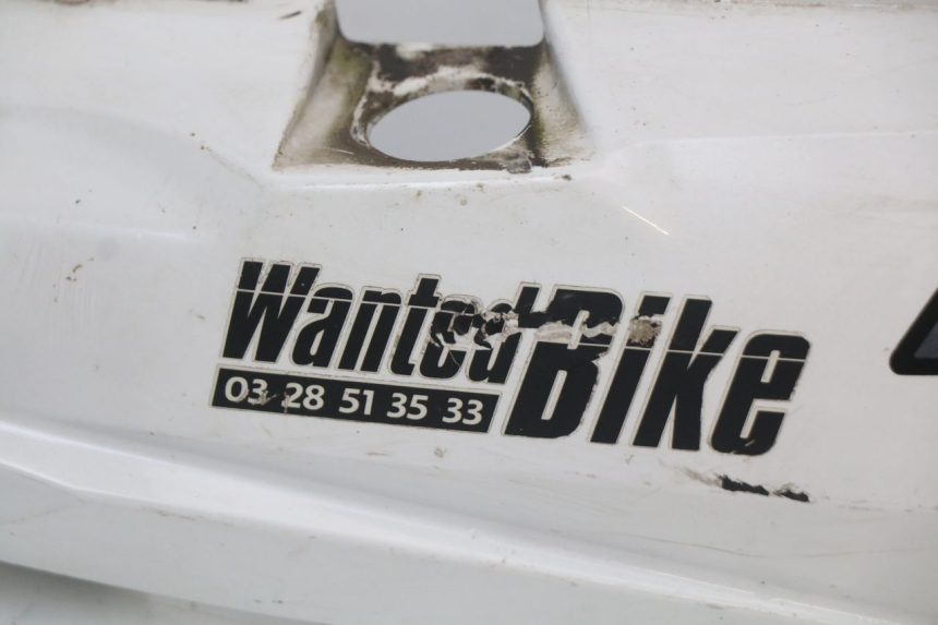 photo de VERKLEIDUNG HINTEN RECHTS SUZUKI ADDRESS 110 (2015 - 2020) - Zoom auf Gebrauchszustand