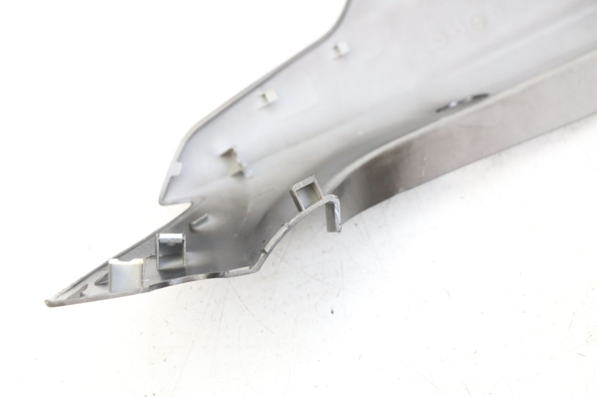 photo de RECHTER HINTERER KOTFLÜGEL KYMCO AGILITY 16+ 4T 50 (2018 - 2023) - Weitere Ansicht des Artikels