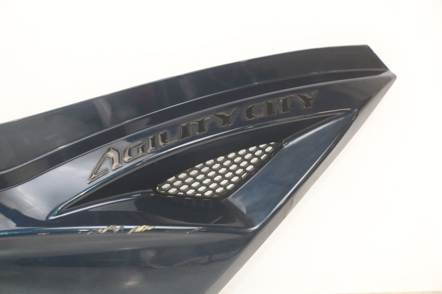 photo de RECHTER HINTERER KOTFLÜGEL KYMCO AGILITY 16+ 4T 50 (2018 - 2023) - Weitere Ansicht des Artikels