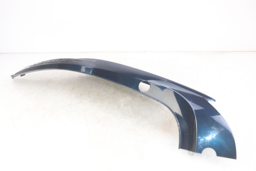 photo de RECHTER HINTERER KOTFLÜGEL KYMCO AGILITY 16+ 4T 50 (2018 - 2023) - Oberflächenzustand und Material