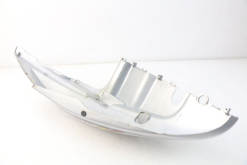 photo de RECHTER HINTERER KOTFLÜGEL KYMCO AGILITY 4T 50 (2005 - 2018) - Detailansicht des Bauteils