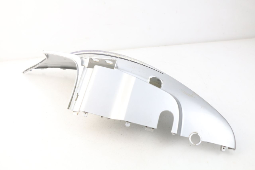 photo de RECHTER HINTERER KOTFLÜGEL KYMCO AGILITY 4T 50 (2005 - 2018) - Weitere Ansicht des Artikels