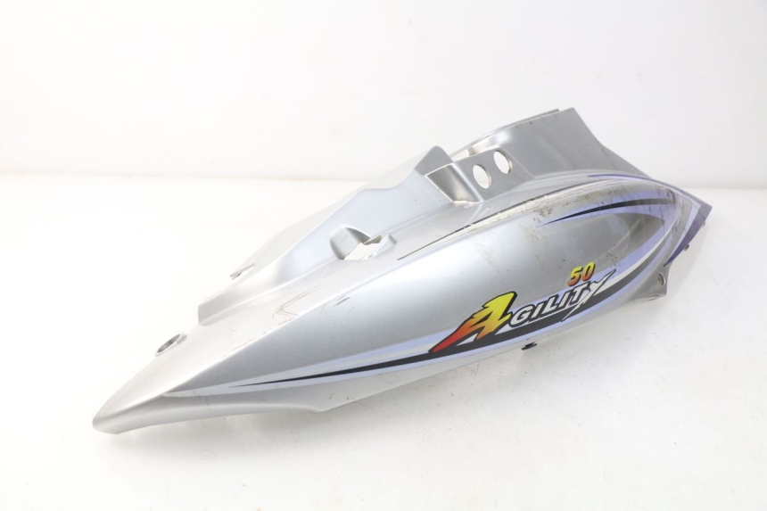 photo de RECHTER HINTERER KOTFLÜGEL KYMCO AGILITY 4T 50 (2005 - 2018) - Charakteristische Merkmale