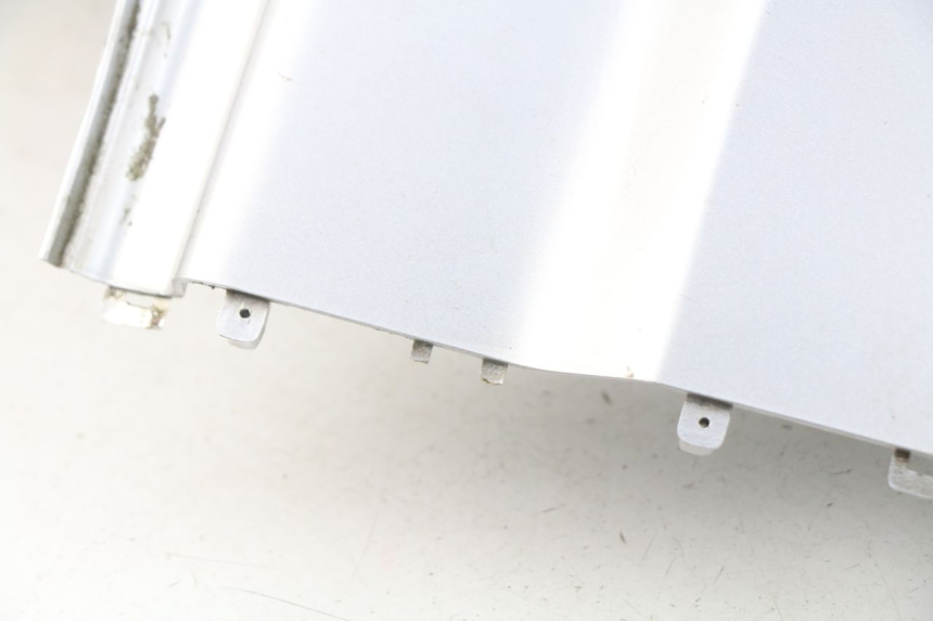 photo de RECHTER HINTERER KOTFLÜGEL KYMCO AGILITY 4T 50 (2005 - 2018) - Geprüftes Gebrauchtteil