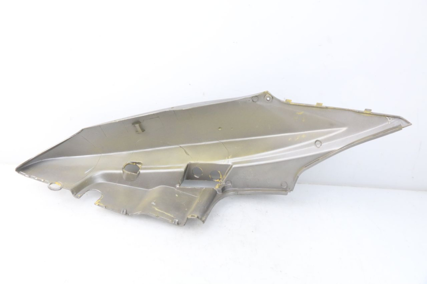 photo de RECHTER HINTERER KOTFLÜGEL KYMCO AGILITY 4T 50 (2005 - 2018) - Detailansicht des Bauteils