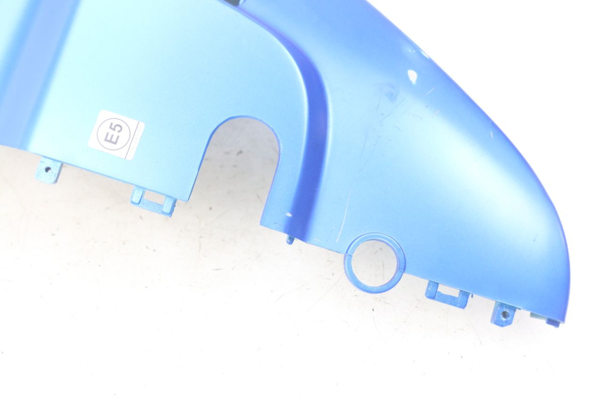 photo de RECHTER HINTERER KOTFLÜGEL KYMCO AGILITY 4T 50 (2018 - 2022) - Hochauflösende Nahaufnahme