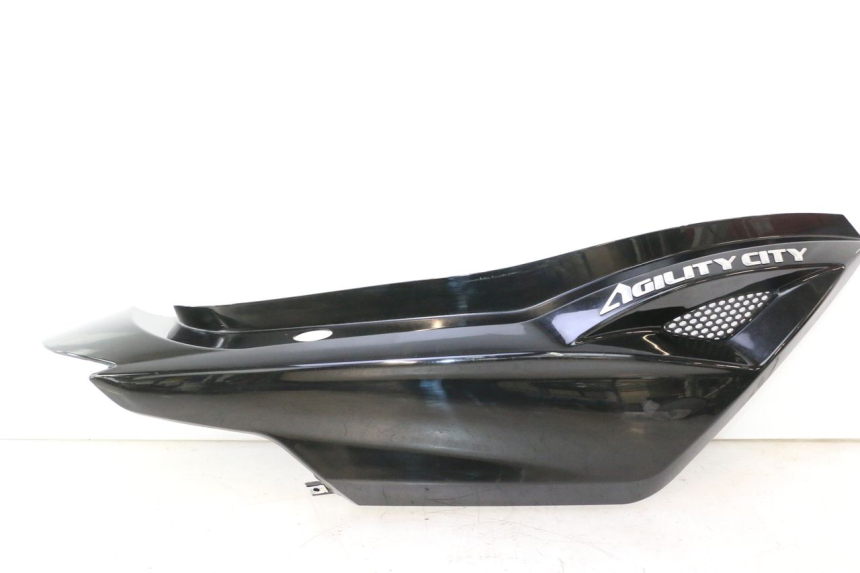 photo de VERKLEIDUNG HINTEN RECHTS KYMCO AGILITY CITY 16P 125 (2015 - 2024) - Hauptansicht