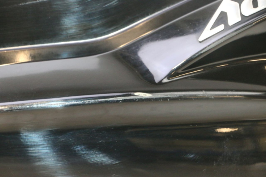 photo de VERKLEIDUNG HINTEN RECHTS KYMCO AGILITY CITY 16P 125 (2015 - 2024) - Zoom auf Gebrauchszustand