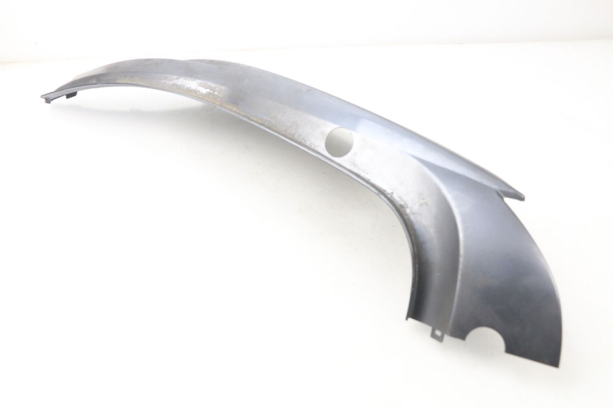 photo de VERKLEIDUNG HINTEN RECHTS KYMCO AGILITY CITY 2T 50 (2008 - 2016) - Details der Befestigungspunkte