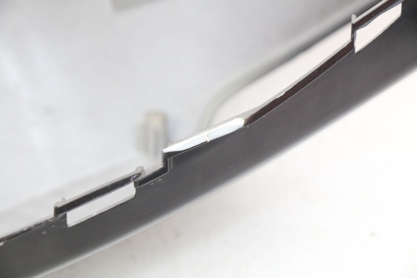 photo de RECHTER HINTERER KOTFLÜGEL KYMCO AGILITY RS 2T 50 (2009 - 2013) - Zoom auf Gebrauchszustand