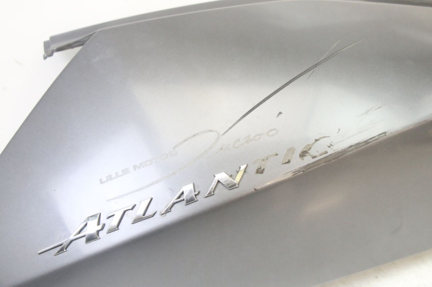 photo de VERKLEIDUNG HINTEN RECHTS APRILIA ATLANTIC 125 (2003 - 2009) - Alternative Perspektive