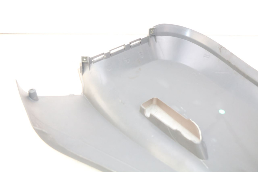 photo de RECHTER HINTERER KOTFLÜGEL ECCITY ARTELEC 670 1 (2013 - 2017) - Technische Nahaufnahme