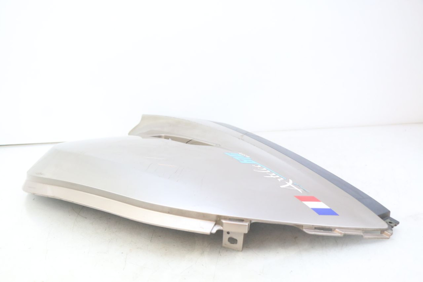 photo de RECHTER HINTERER KOTFLÜGEL ECCITY ARTELEC 670 1 (2013 - 2017) - Details der Befestigungspunkte