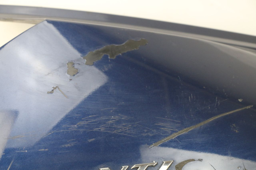 photo de VERKLEIDUNG HINTEN RECHTS APRILIA ATLANTIC 125 (2003 - 2009) - Zoom auf Gebrauchszustand