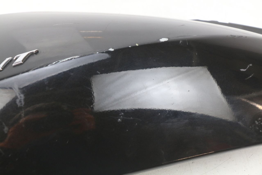 photo de VERKLEIDUNG HINTEN RECHTS APRILIA ATLANTIC 125 (2003 - 2009) - Detailansicht des Bauteils