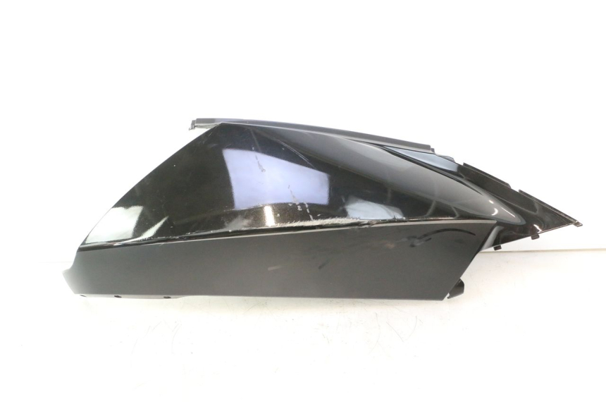 photo de VERKLEIDUNG HINTEN RECHTS APRILIA ATLANTIC S 125 (2010 - 2013) - Detailansicht des Bauteils