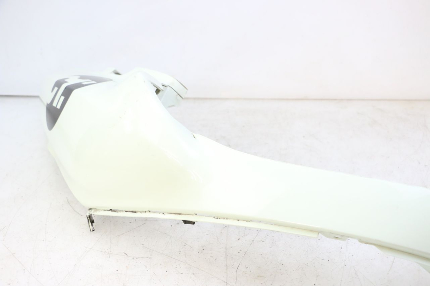 photo de RECHTER HINTERER KOTFLÜGEL BMW C1 125 (2000 - 2003) - Details der Befestigungspunkte