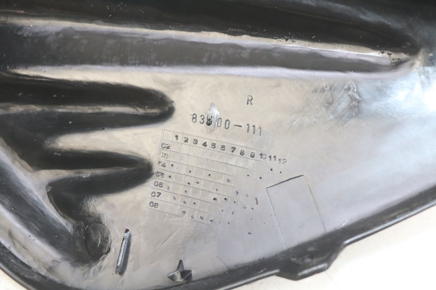 photo de RECHTER HINTERER KOTFLÜGEL MBK BOOSTER NEXT GENERATION 50 (1995 - 1998) - Zoom auf Gebrauchszustand