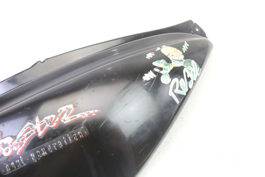 photo de RECHTER HINTERER KOTFLÜGEL MBK BOOSTER NEXT GENERATION 50 (1995 - 1998) - Alternative Perspektive