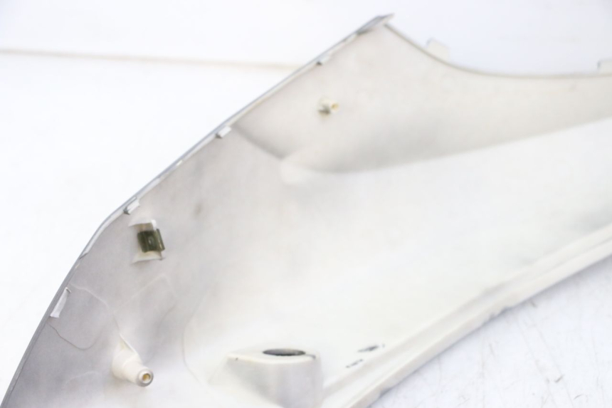 photo de VERKLEIDUNG HINTEN RECHTS MOTRON BREEZY 4T 50 (2021 - 2025) - Zoom auf Gebrauchszustand