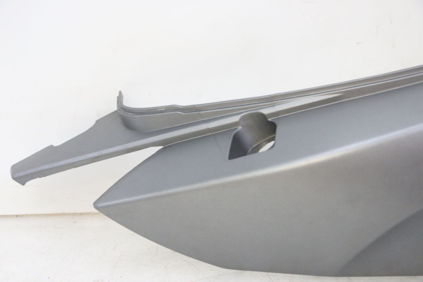 photo de VERKLEIDUNG HINTEN RECHTS MOTRON BREEZY 4T 50 (2021 - 2025) - Kennzeichnungen und Originalreferenzen