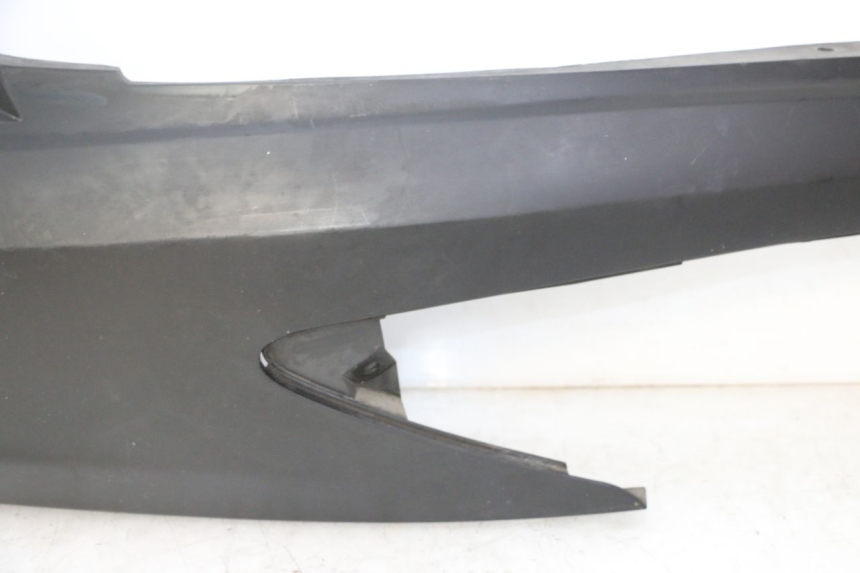 photo de VERKLEIDUNG HINTEN RECHTS SUZUKI BURGMAN 125 (2007 - 2014) - Detaillierte Sichtprüfung