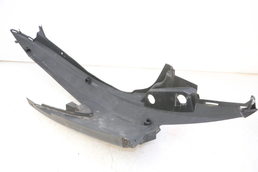 photo de VERKLEIDUNG HINTEN RECHTS SUZUKI BURGMAN 125 (2007 - 2014) - Gesamtansicht des Produkts