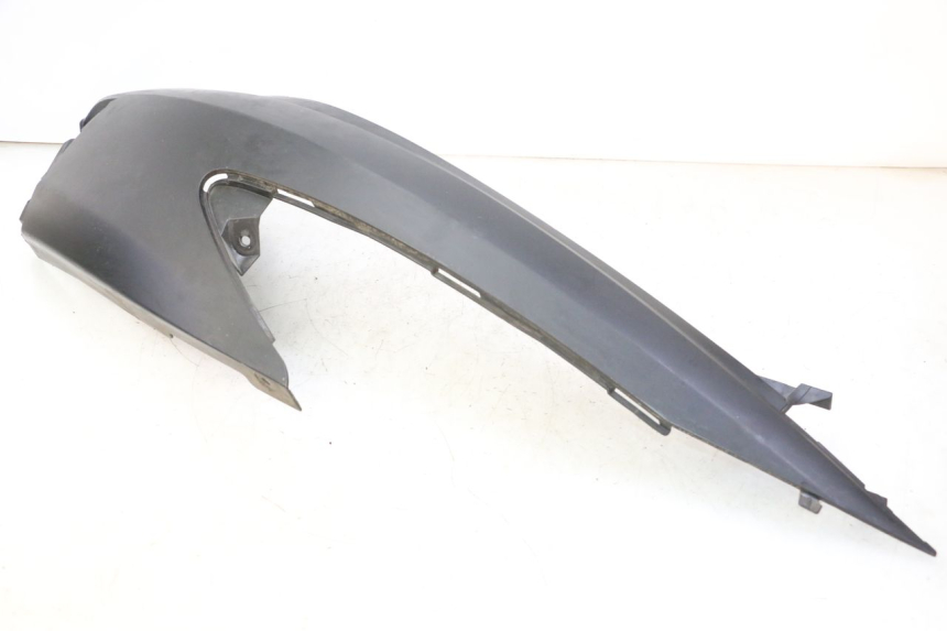 photo de VERKLEIDUNG HINTEN RECHTS SUZUKI BURGMAN 125 (2007 - 2014) - Kennzeichnungen und Originalreferenzen
