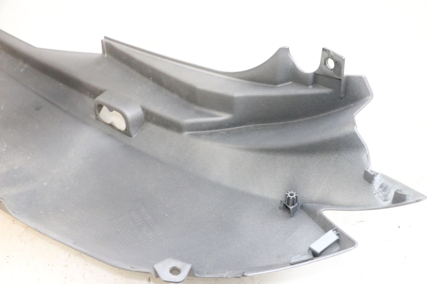 photo de VERKLEIDUNG HINTEN RECHTS SUZUKI BURGMAN 650 (2013 - 2020) - Alternative Perspektive