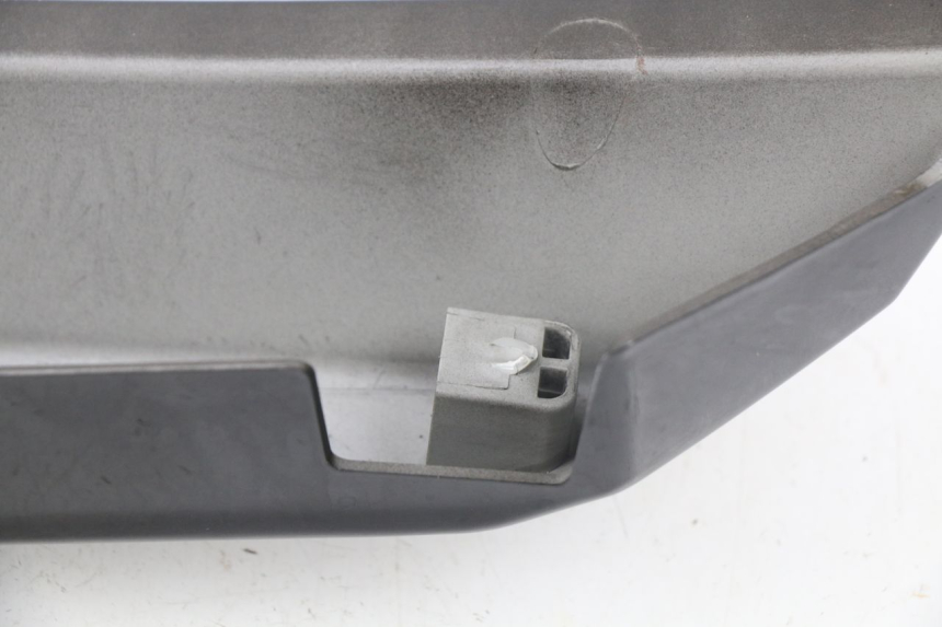 photo de RECHTER HINTERER KOTFLÜGEL YAMAHA BW'S BWS 125 (2010 - 2013) - Technische Nahaufnahme