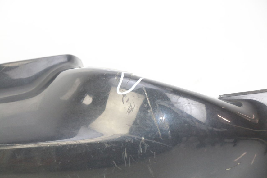 photo de RECHTER HINTERER KOTFLÜGEL BMW C1 125 (2000 - 2003) - Fokus auf die Struktur