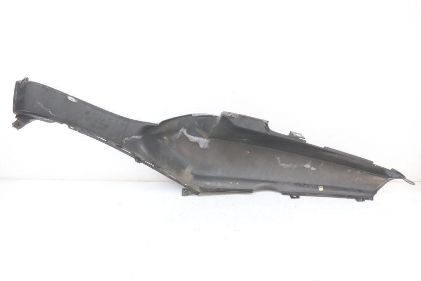 photo de RECHTER HINTERER KOTFLÜGEL BMW C1 125 (2000 - 2003) - Kennzeichnungen und Originalreferenzen