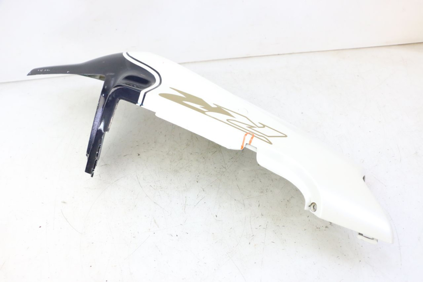 photo de RECHTER HINTERER KOTFLÜGEL HONDA CBR RR FIREBLADE 900 (1992 - 1994) - Charakteristische Merkmale