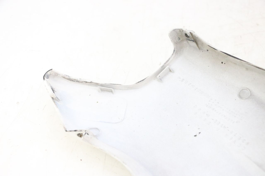 photo de RECHTER HINTERER KOTFLÜGEL HONDA CBR RR FIREBLADE 900 (1992 - 1994) - Details der Befestigungspunkte