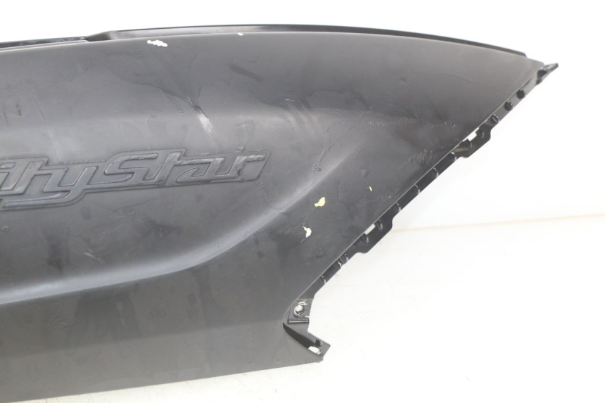 photo de RECHTER HINTERER KOTFLÜGEL PEUGEOT CITYSTAR 2T 50 (2018 - 2021) - Kennzeichnungen und Originalreferenzen