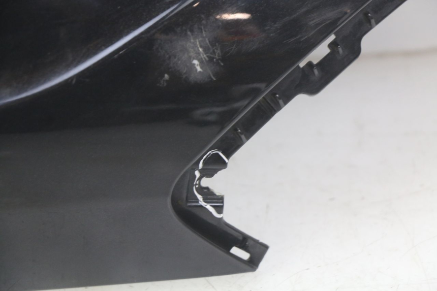 photo de RECHTER HINTERER KOTFLÜGEL PEUGEOT CITYSTAR 125 (2011 - 2017) - Charakteristische Merkmale