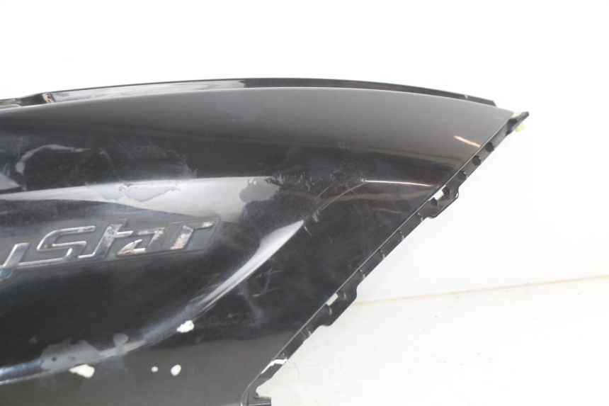 photo de RECHTER HINTERER KOTFLÜGEL PEUGEOT CITYSTAR 125 (2011 - 2017) - Kennzeichnungen und Originalreferenzen