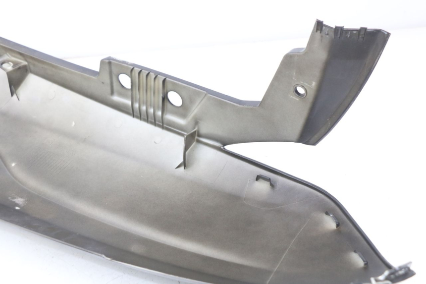 photo de RECHTER HINTERER KOTFLÜGEL PEUGEOT CITYSTAR 50 (2013 - 2017) - Technische Nahaufnahme