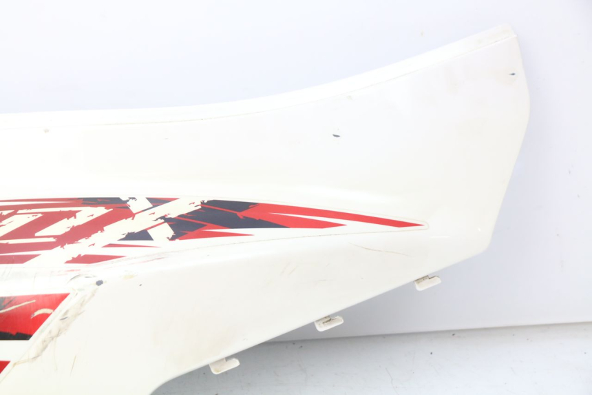 photo de RECHTER HINTERER KOTFLÜGEL SYM CROX 4T 50 (2016 - 2023) - Details der Befestigungspunkte