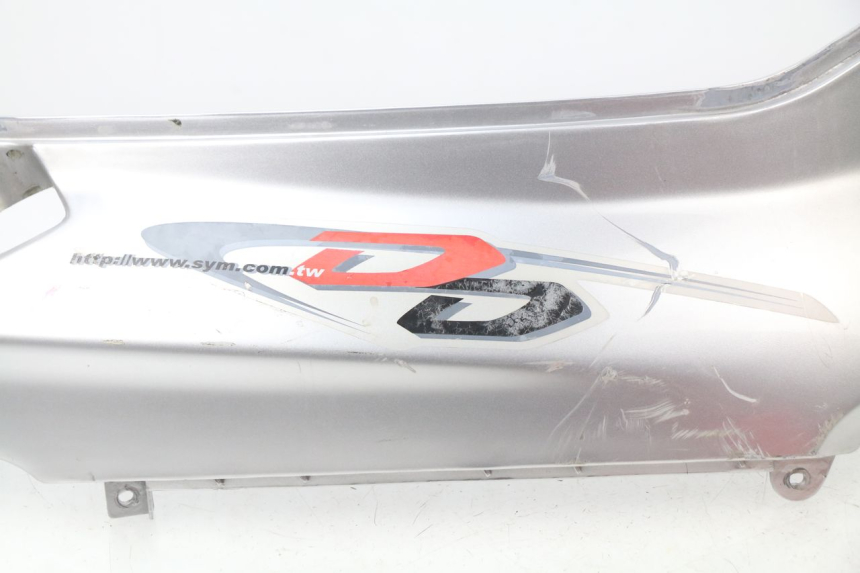 photo de VERKLEIDUNG HINTEN RECHTS SYM DD 50 (2005 - 2011) - Zoom auf Komponenten