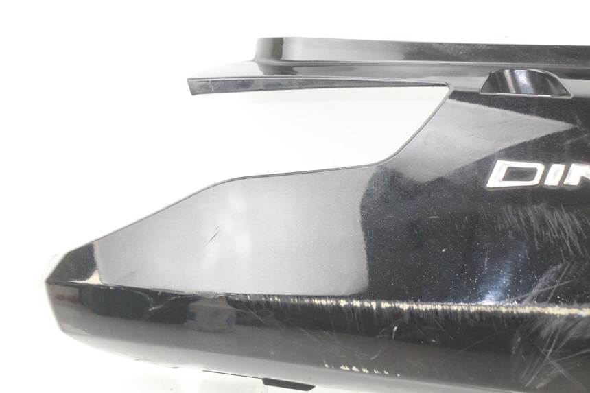 photo de VERKLEIDUNG HINTEN RECHTS KYMCO DINK 4T 50 (2007 - 2018) - Charakteristische Merkmale