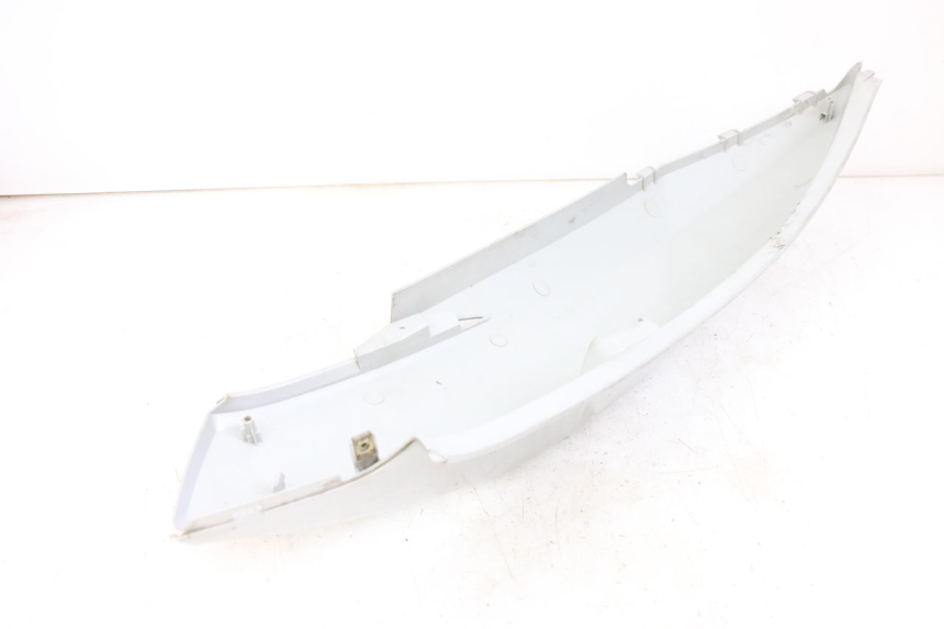 photo de RECHTE HINTERE SEITENVERKLEIDUNG KYMCO DINK STREET 125 (2009 - 2014) - Alternative Perspektive