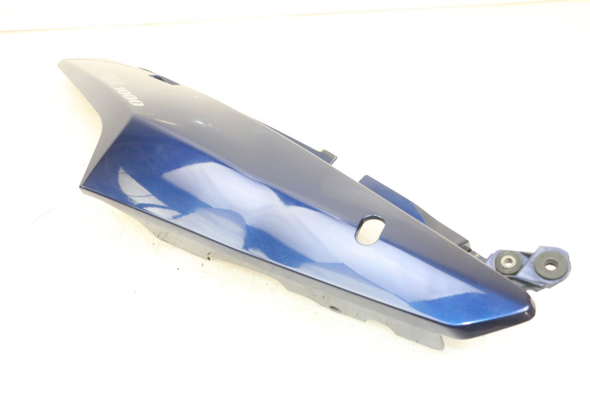 photo de VERKLEIDUNG HINTEN RECHTS SUZUKI DL V STROM 1000 (2002 - 2007) - Details der Befestigungspunkte